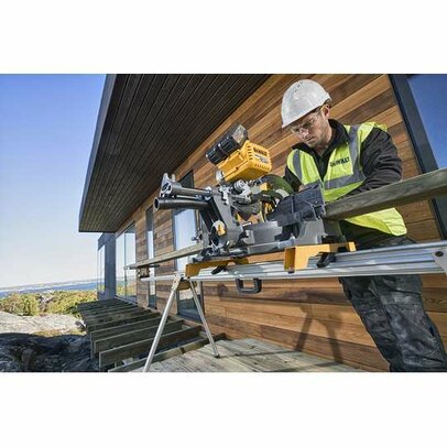 Pokosová píla DEWALT FLEXVOLT DHS780T2A . 2ks 54V akumulátor